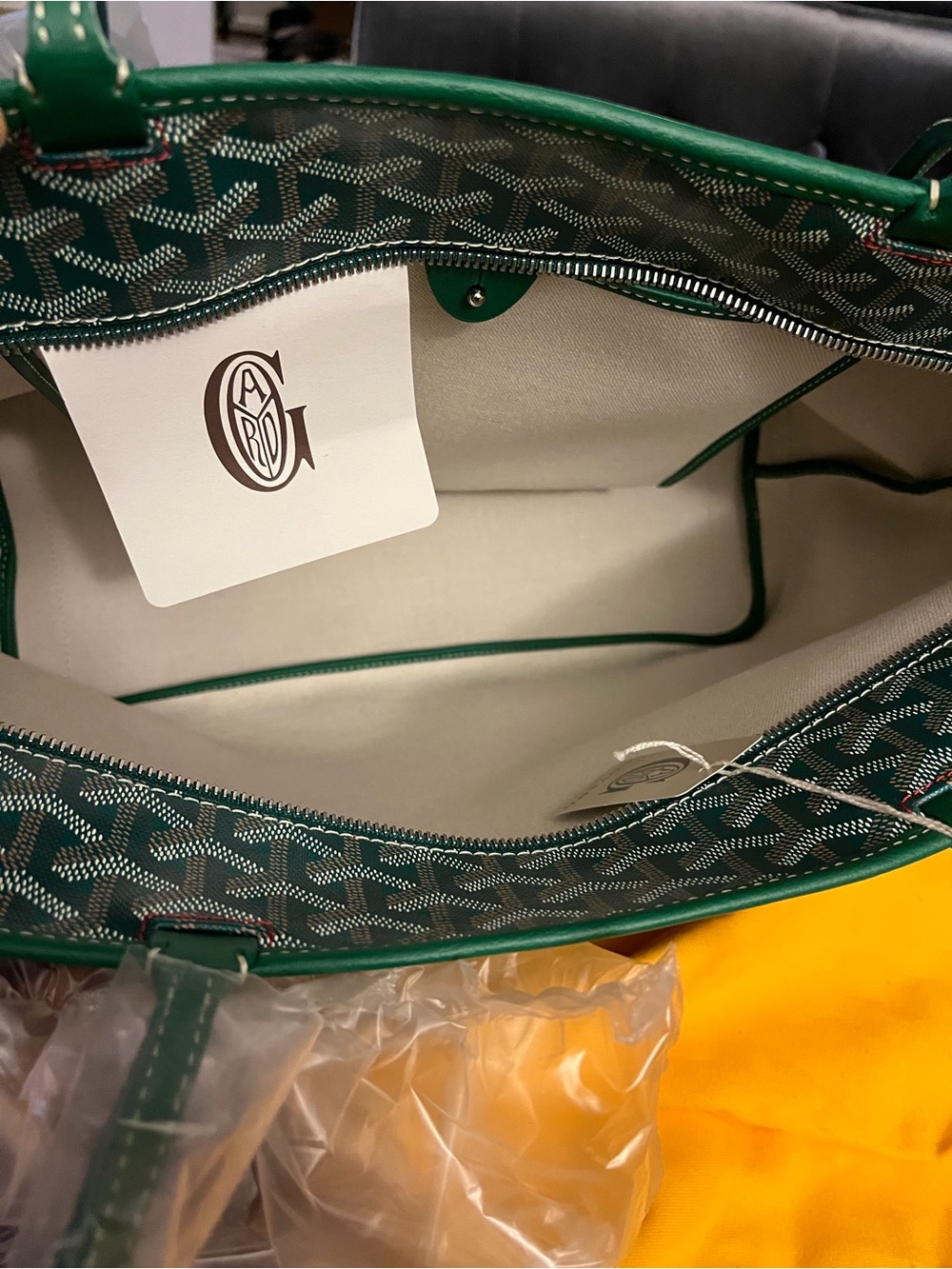 Goyard Green Saint Louis PM Large Tote with Signature Chevron - Picture 10 of 13